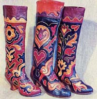 Старинная женская татарская обувь